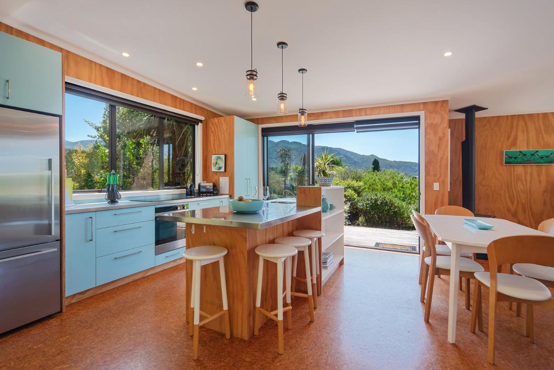 Bach 7 By The Sea - Spa Pool And Views Marahau Exterior foto